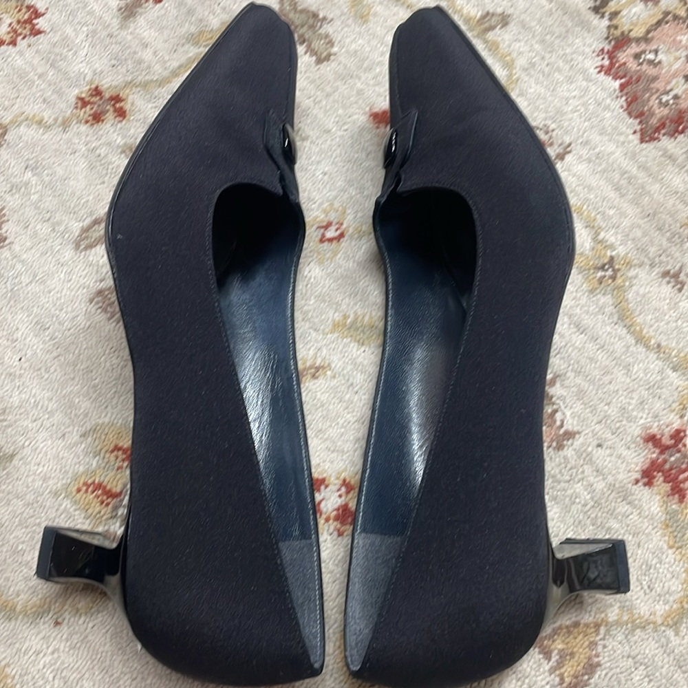 Vintage Stuart Weitzman black Buttondown heels - Picture 4 of 7